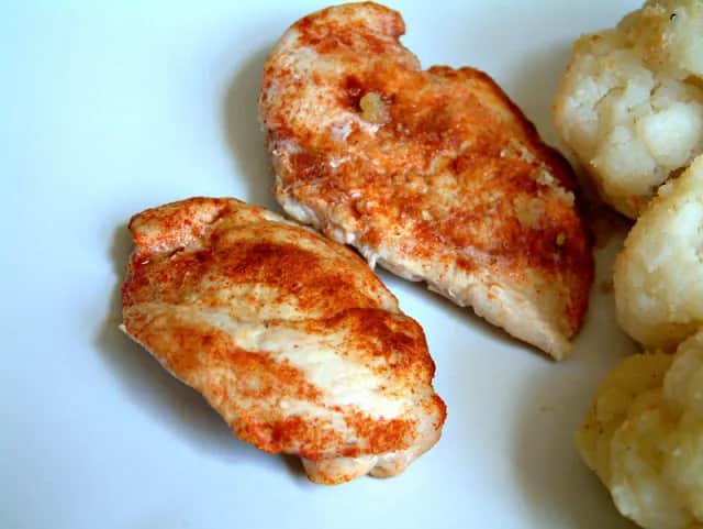Jak dietetycznie zrobić pierś z kurczaka, by zachować smak i zdrowie