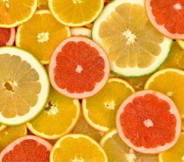 Czy grejpfrut obniża cholesterol? Sprawdź jego zdrowotne właściwości