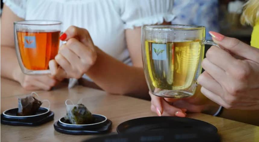 Jaka herbata wspomaga odchudzanie? Odkryj skuteczne rodzaje herbat