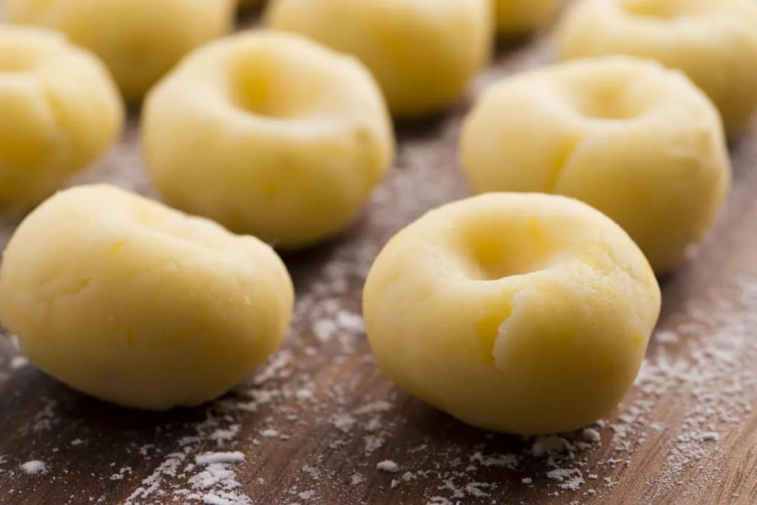 Ile kalorii mają kluski śląskie? Zaskakujące wartości odżywcze!