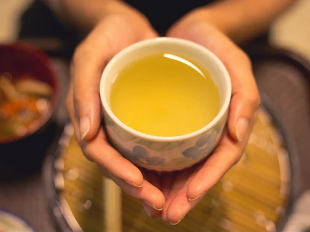 Czy picie rumianku odchudza? Odkryj prawdę o tej herbacie